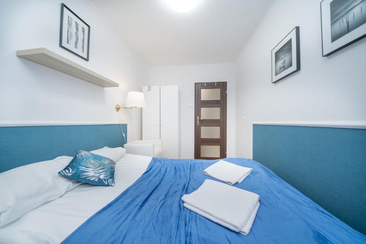 Unitapartaments Short Rent Apartment In Warsaw By Metro Station Rondo Onz Apart With 3Bedrooms 23 Exterior foto