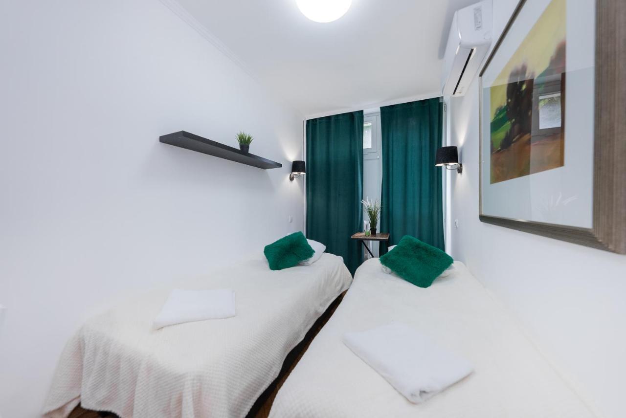 Unitapartaments Short Rent Apartment In Warsaw By Metro Station Rondo Onz Apart With 3Bedrooms 23 Exterior foto