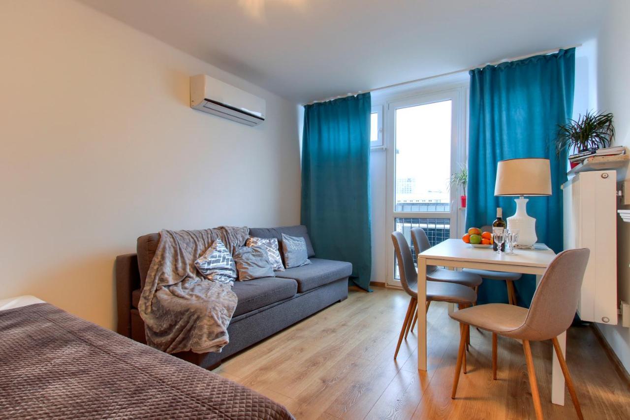Unitapartaments Short Rent Apartment In Warsaw By Metro Station Rondo Onz Apart With 3Bedrooms 23 Exterior foto
